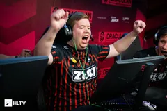 JW expects a "battle of the trash talk" with apEX