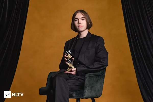 HLTV Awards 2025: Top 10 CS2 Highlights Ranked by Experts