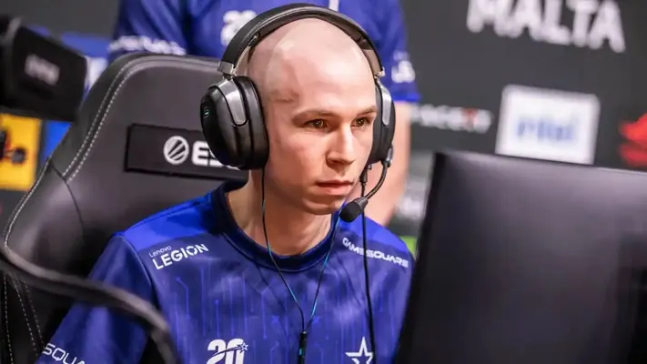 EliGE's UMP-45 Strategy Shakes Up CS2 Meta