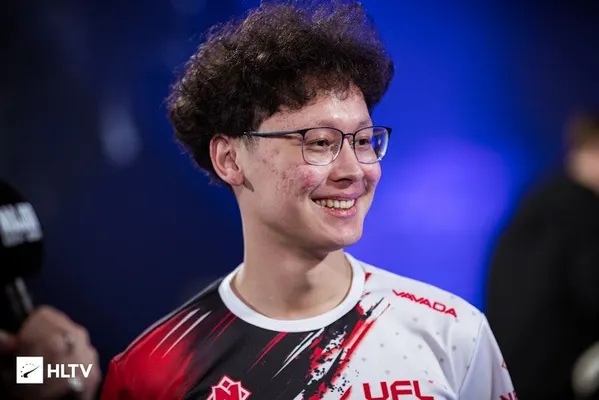 khaN was an absolute menace on Dust2
