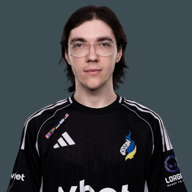 Player photo of -Kvem-