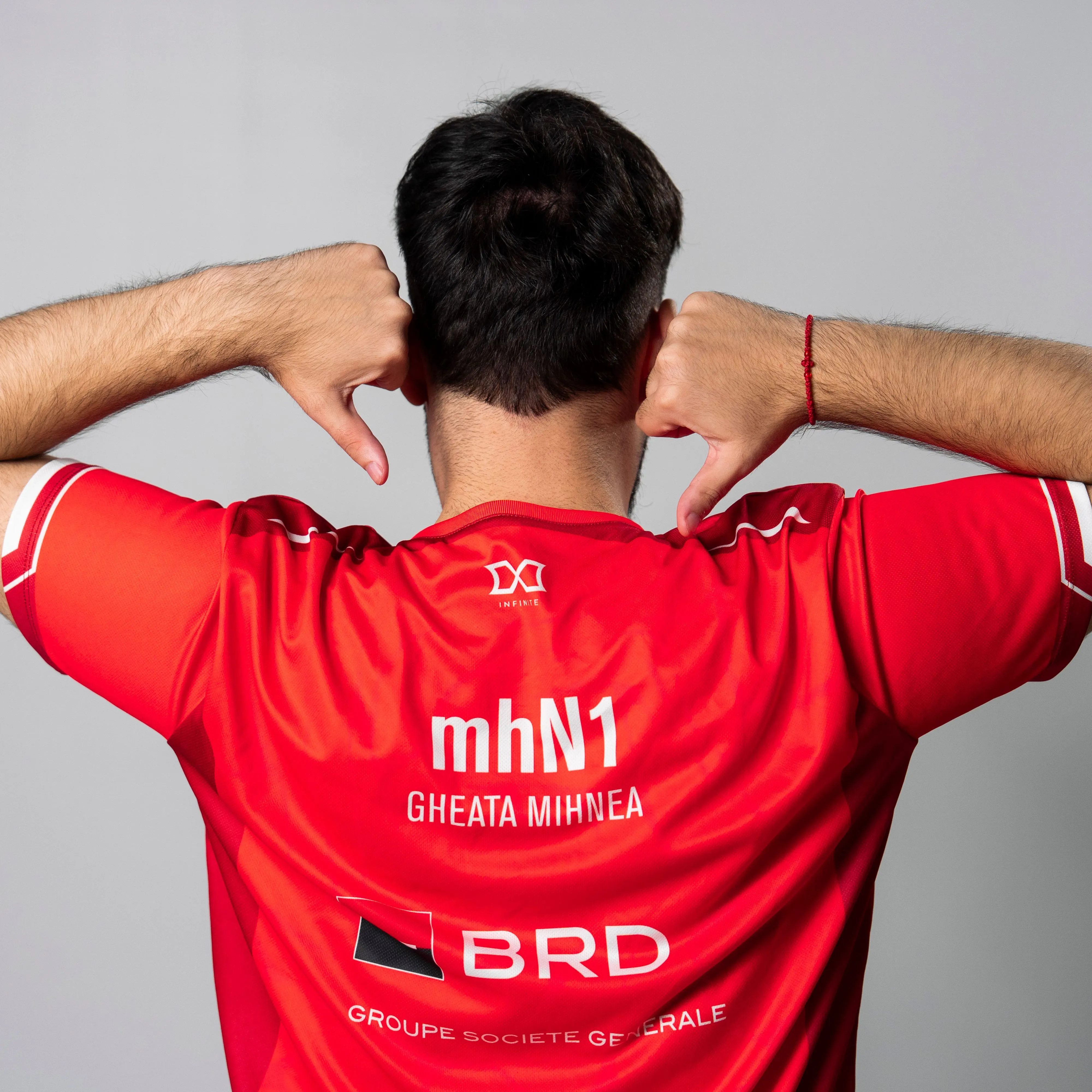 Player photo of mhN666