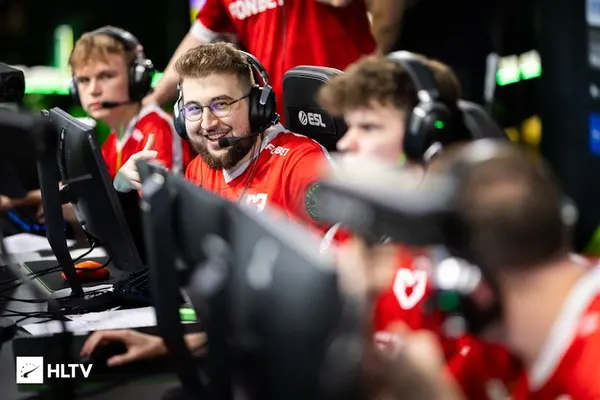 MOUZ were all smiles as they comfortably put G2 to bed after a rough first map